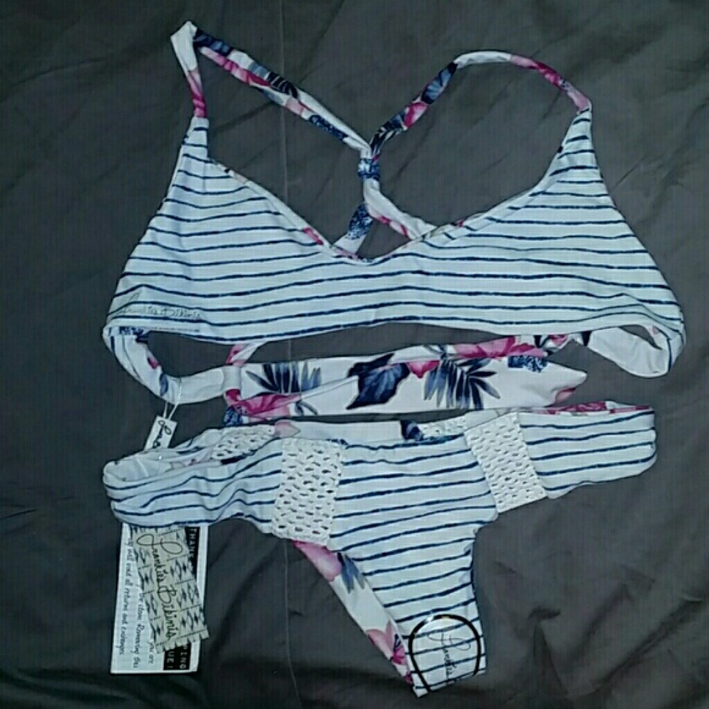 New frankie's bikinis set malibu S malia M floral  - Picture 5 of 6